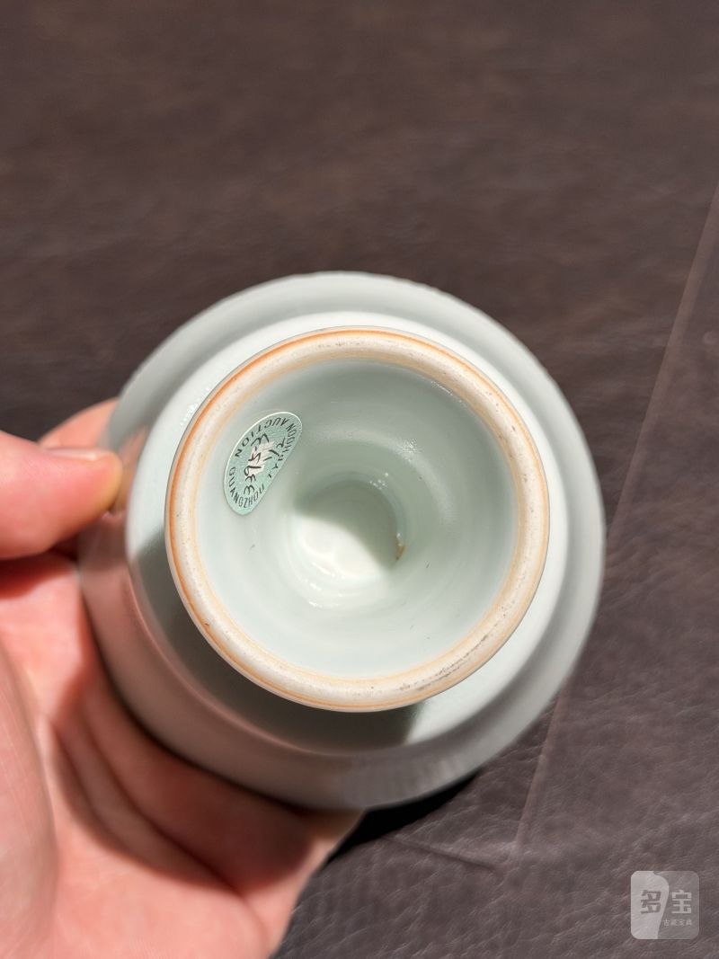 清雍正 青釉模印凤纹高足杯 - 图12